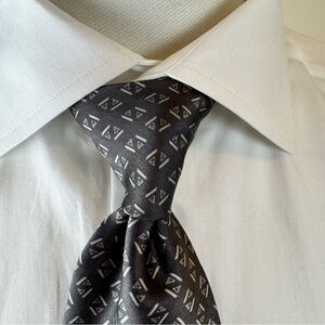 Graham & Lockwood Men’s Necktie with 100% Silk Gray Foulard Tie London, England